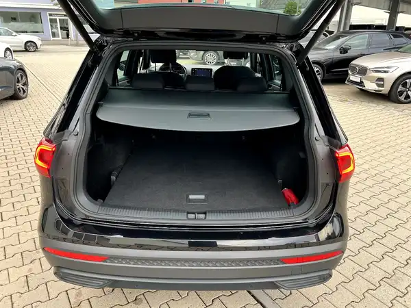 SEAT TARRACO (7/28)