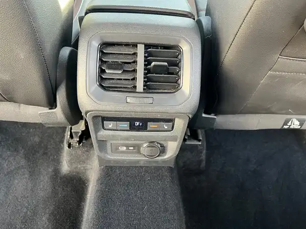 SEAT TARRACO (18/28)