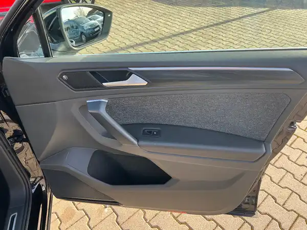 SEAT TARRACO (21/28)