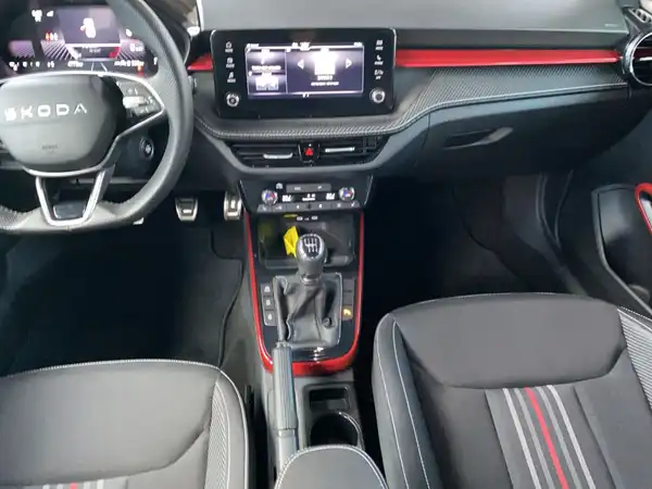 ŠKODA FABIA (9/18)