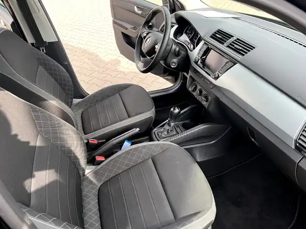 ŠKODA FABIA (20/26)