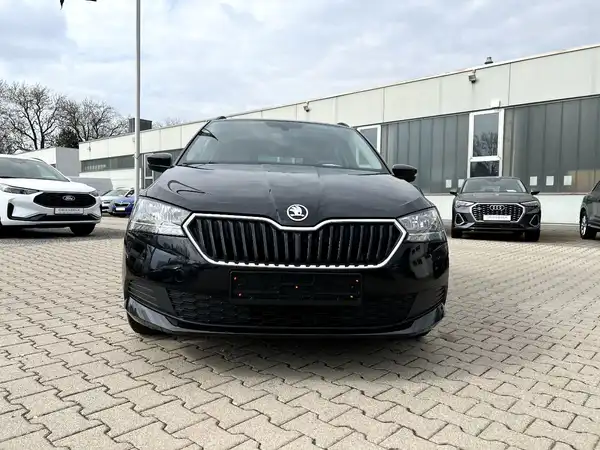 ŠKODA FABIA (6/26)