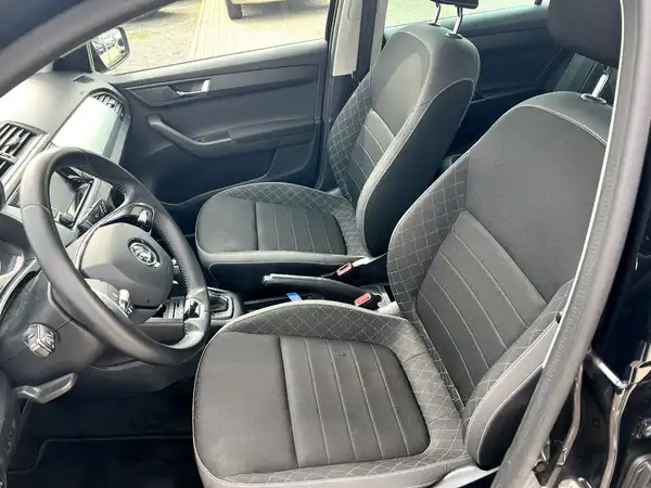 ŠKODA FABIA (8/26)