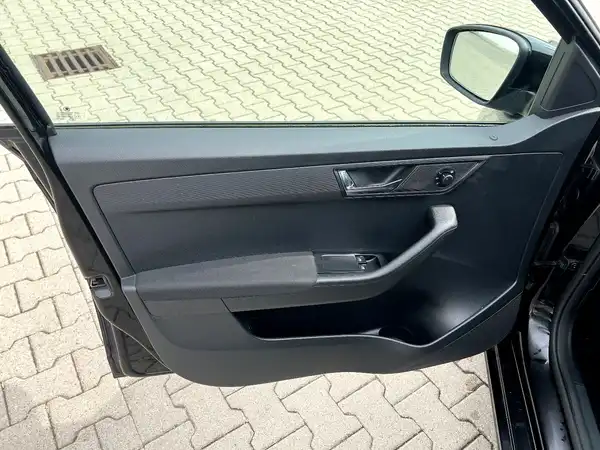 ŠKODA FABIA (10/26)
