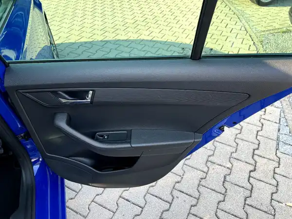 ŠKODA FABIA (14/27)