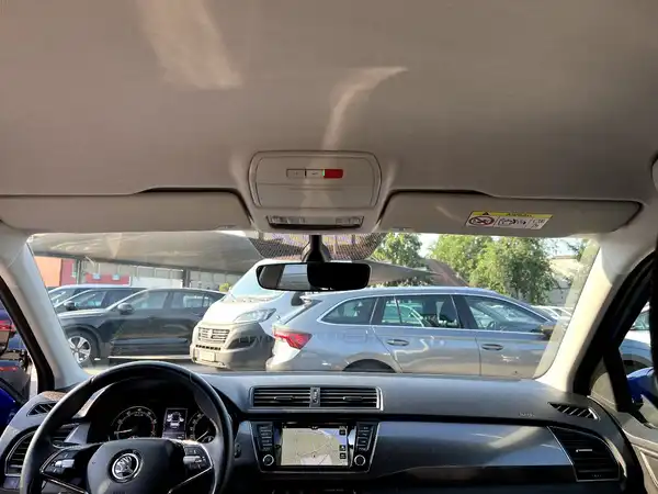 ŠKODA FABIA (19/27)