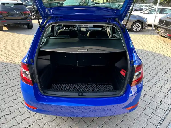 ŠKODA FABIA (7/27)