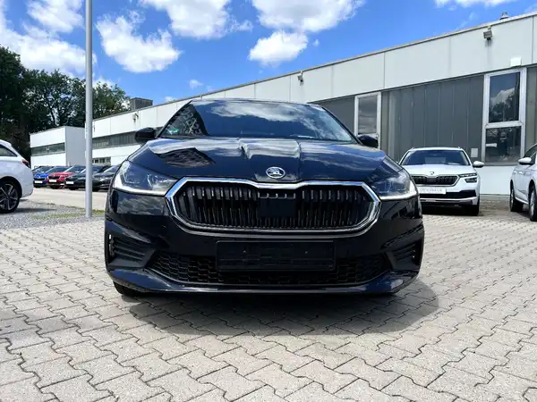 ŠKODA FABIA (6/26)