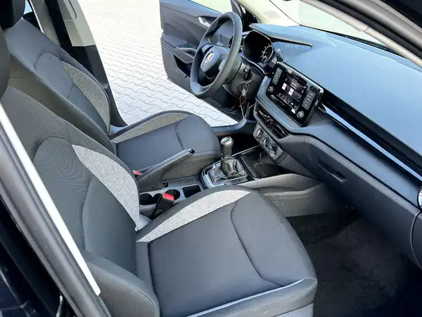 ŠKODA FABIA (20/26)