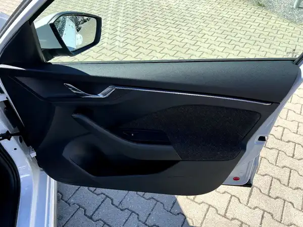 ŠKODA KAMIQ (20/27)