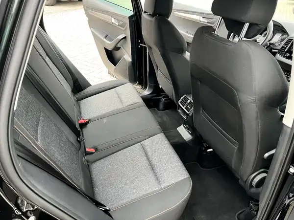 ŠKODA KAROQ (16/28)