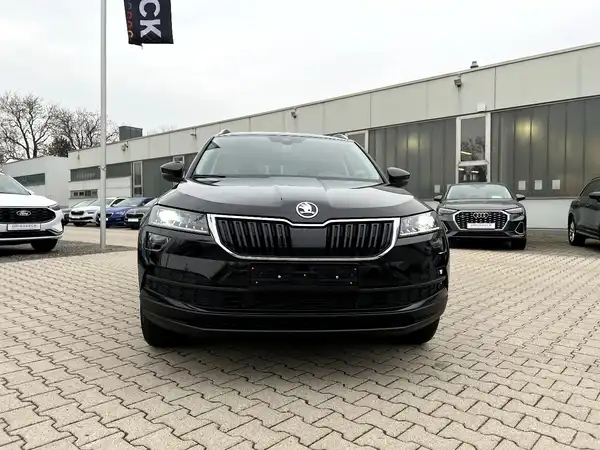 ŠKODA KAROQ (6/28)