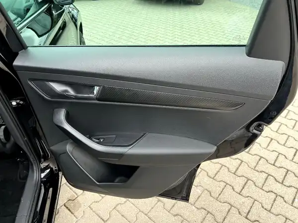 ŠKODA KAROQ (15/28)