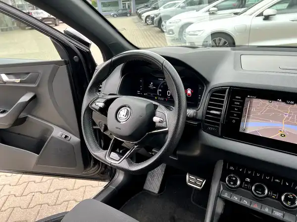 ŠKODA KAROQ (27/28)