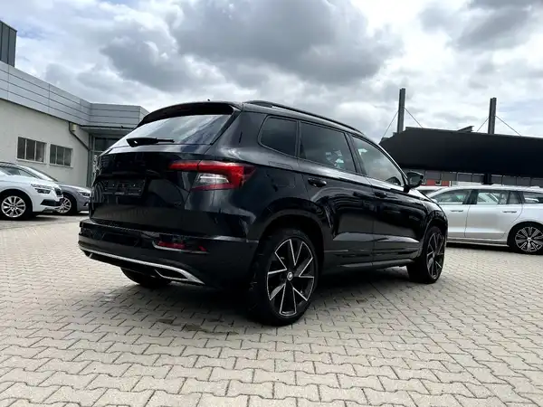 ŠKODA KAROQ (4/28)