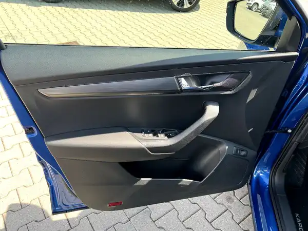 ŠKODA KAROQ (11/27)