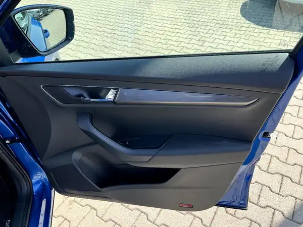 ŠKODA KAROQ (20/27)
