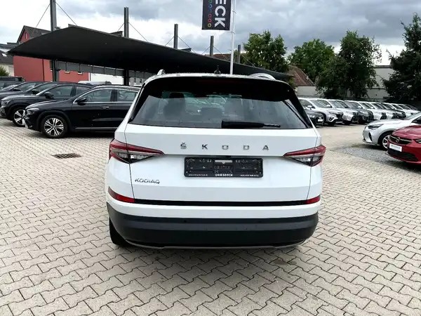 ŠKODA KODIAQ (3/27)