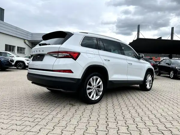ŠKODA KODIAQ (4/27)