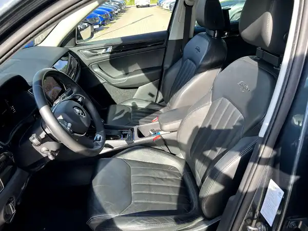 ŠKODA KODIAQ (9/29)