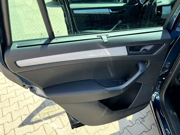 ŠKODA KODIAQ (12/27)