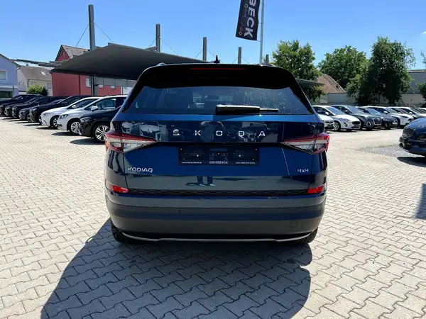 ŠKODA KODIAQ (3/27)