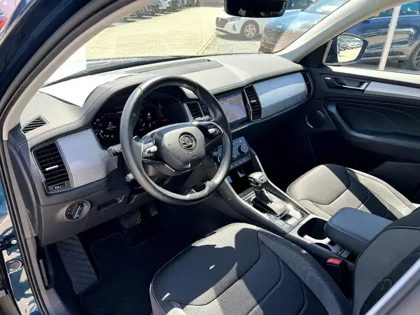 ŠKODA KODIAQ (10/27)