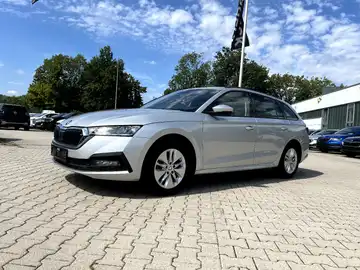 ŠKODA OCTAVIA (1/27)