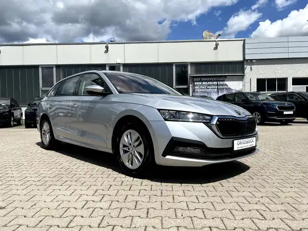 ŠKODA OCTAVIA (5/28)