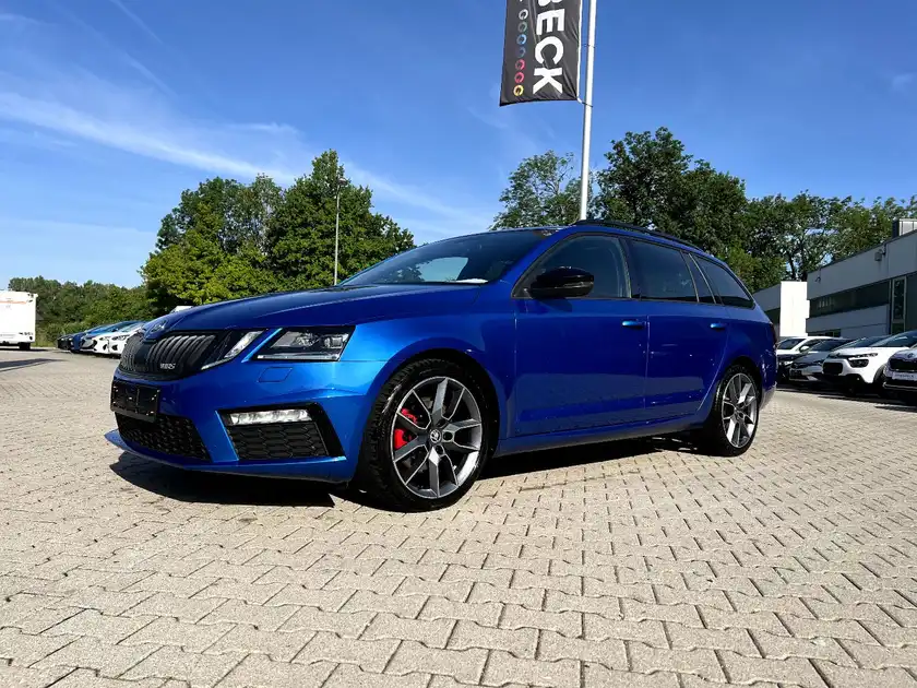 ŠKODA OCTAVIA RS (1/28)