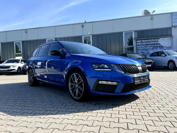 ŠKODA OCTAVIA RS (5/28)