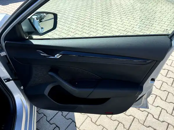 ŠKODA OCTAVIA (20/27)