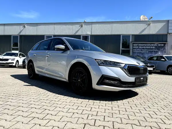 ŠKODA OCTAVIA (5/27)
