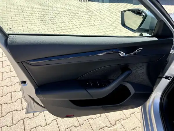 ŠKODA OCTAVIA (10/27)