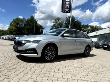 ŠKODA OCTAVIA (1/28)