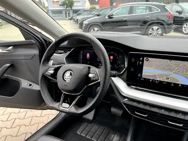 ŠKODA OCTAVIA (27/28)