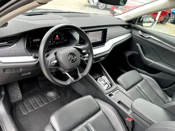 ŠKODA OCTAVIA (10/28)