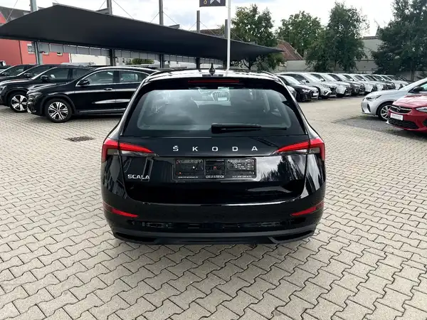 ŠKODA SCALA (3/26)
