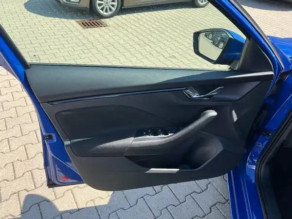 ŠKODA SCALA (10/27)
