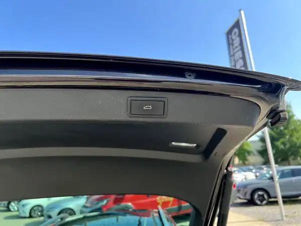 ŠKODA SUPERB (9/24)