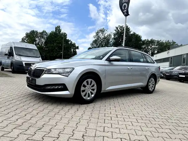 ŠKODA SUPERB (1/26)