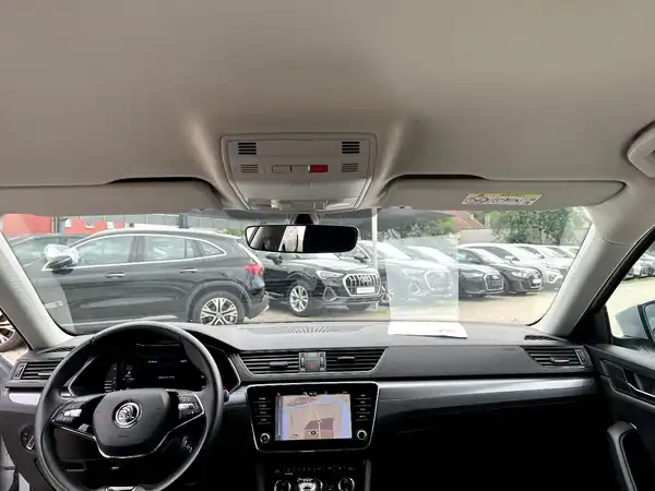 ŠKODA SUPERB (18/26)