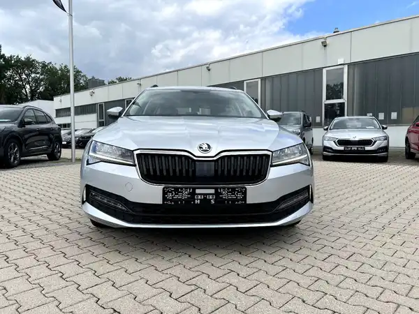 ŠKODA SUPERB (6/26)
