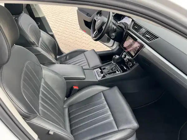 ŠKODA SUPERB (22/27)