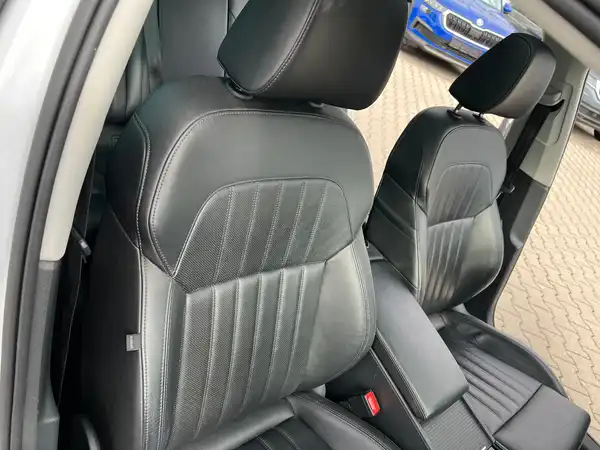ŠKODA SUPERB (23/27)