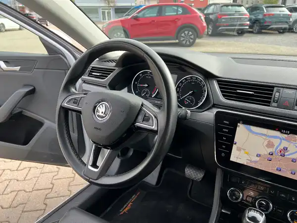 ŠKODA SUPERB (27/27)