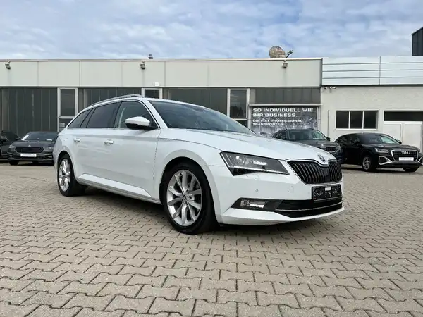 ŠKODA SUPERB (5/27)