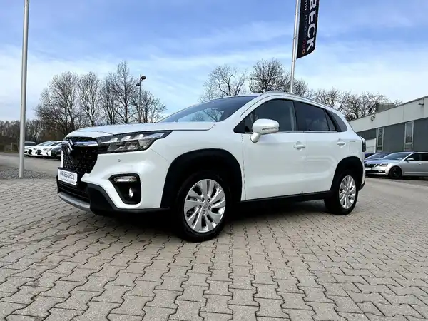 SUZUKI S-CROSS (1/26)