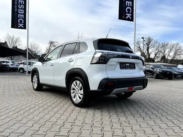 SUZUKI S-CROSS (2/26)
