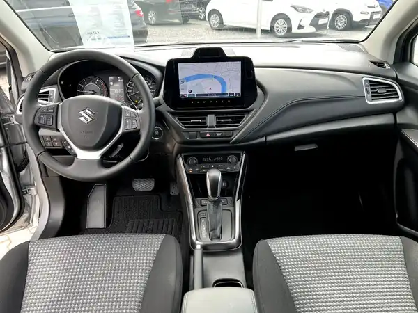 SUZUKI S-CROSS (17/26)